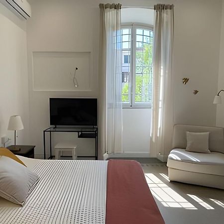 Villa Nanni Suites - Camera Anfiteatro - ลุคคา ภายนอก รูปภาพ