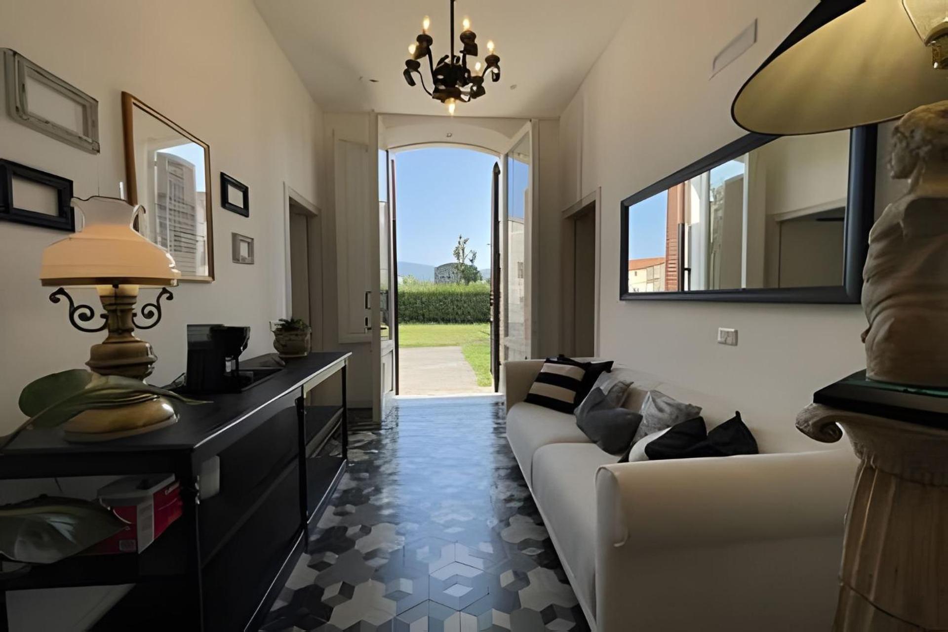 Villa Nanni Suites - Camera Anfiteatro - ลุคคา ภายนอก รูปภาพ